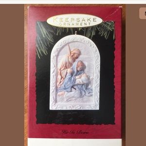 Vintage 1993 Hallmark Keepsake Hanging Ornament “He Is Born” w/ Box Ex Condition